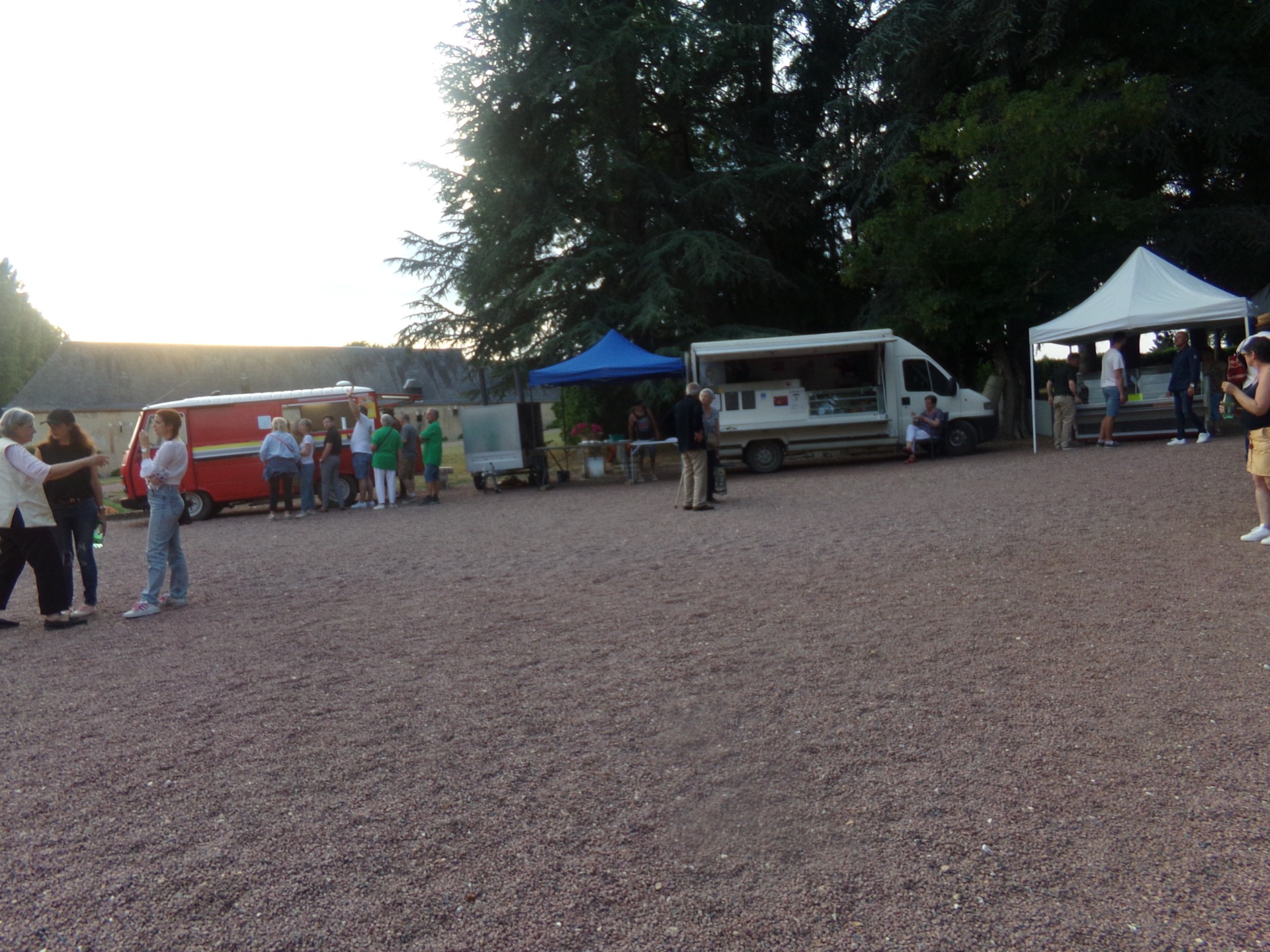 Les différents stands de restauration